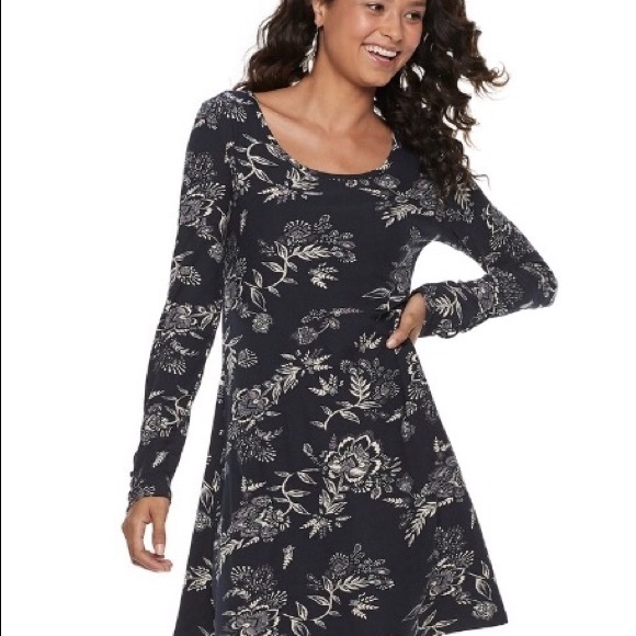 Mudd Dresses & Skirts - Mudd XL NWT Lace Up Sleeve Scoop Neck Black Dress